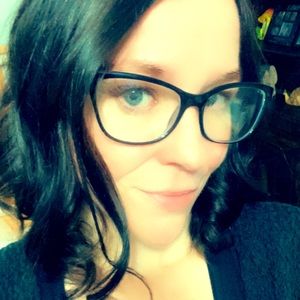 Meet your Posher, Carrie